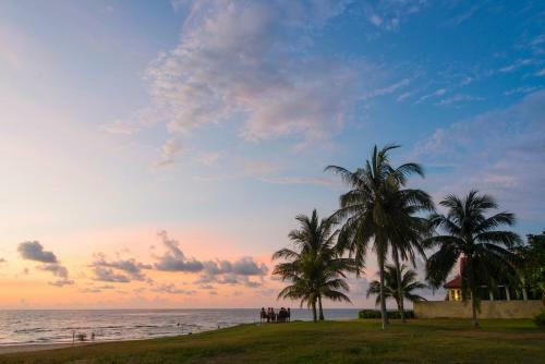 Sabah Beach Villas & Suites