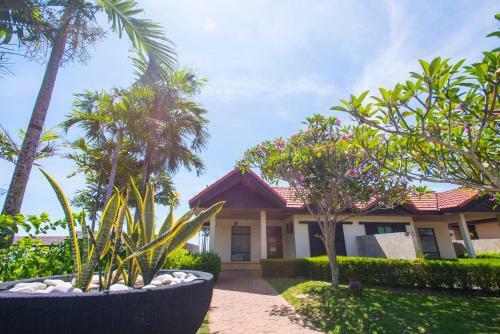 Sabah Beach Villas & Suites