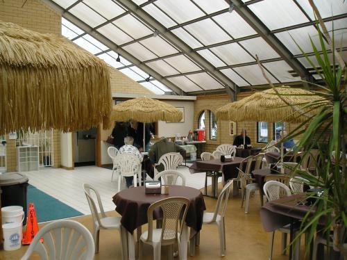 Seaside Camping Resort Cottage 9