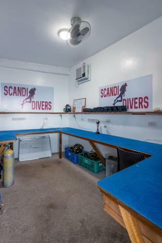 Hotel Scandi Divers