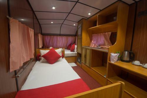 Hotel Yala Caravan Village