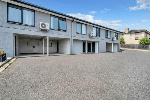 Youngtown Executive Apartments
