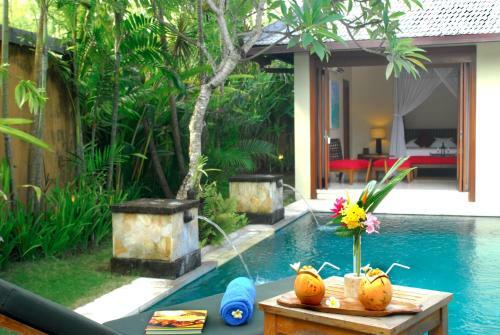 Grand Avenue Bali