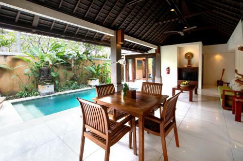 Grand Avenue Bali