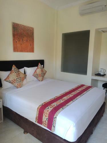 Grand Avenue Bali