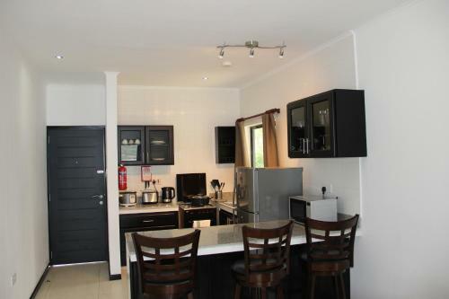 Surfers Cove Apartments