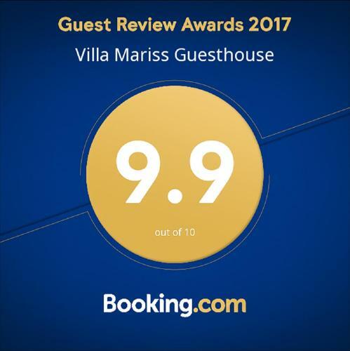 Hostal Villa Mariss Guesthouse