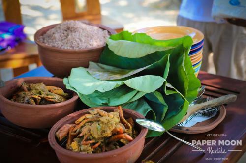 Hotel Paper Moon Kudils