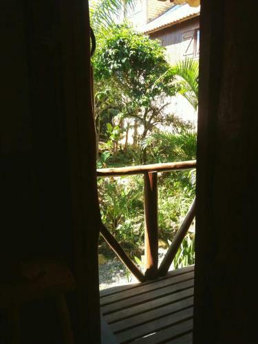 Hostal Recanto Das Brom�lias Chal�s