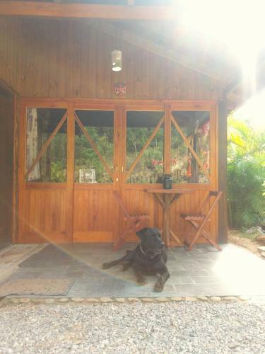 Hostal Recanto Das Brom�lias Chal�s