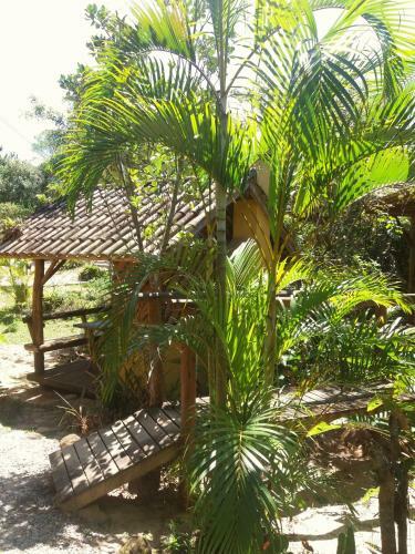 Hostal Recanto Das Brom�lias Chal�s