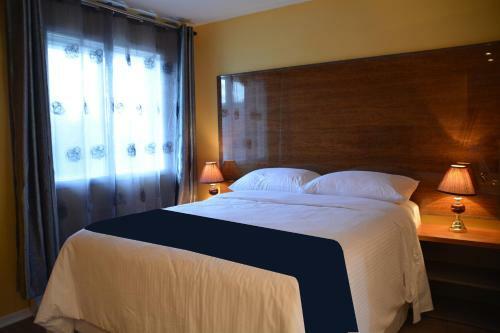 Motel Des Pentes Et Suites