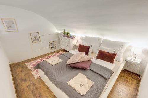D.five Lovely Apartment At Basilica