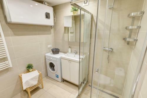 D.five Beautiful Apartment At Basilica