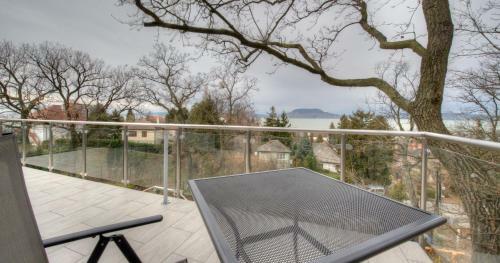 Hilltop Apartments