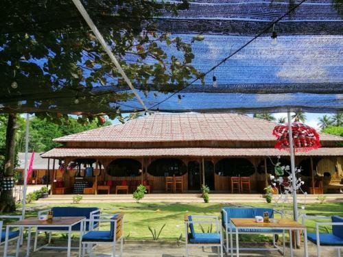 New Marjoly Beach Resort