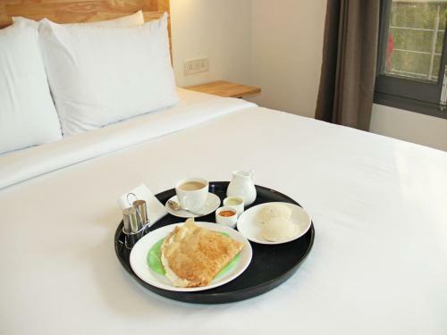 Capital O 9580 Hotel Garnet Inn