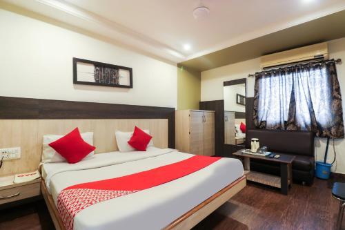 Oyo 10745 Hotel Tuli's