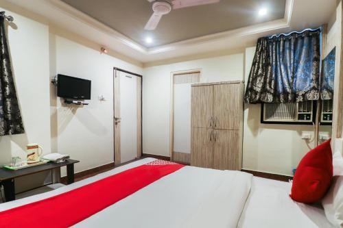 Oyo 10745 Hotel Tuli's