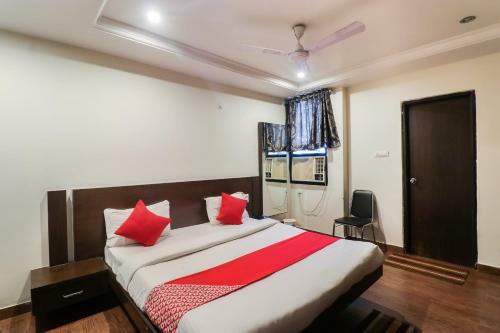 Oyo 10745 Hotel Tuli's