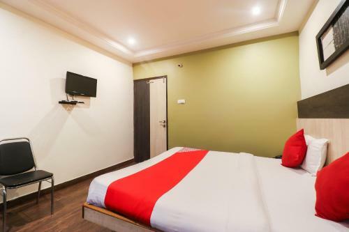 Oyo 10745 Hotel Tuli's