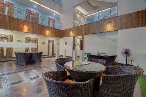 Hotel Kushala Executive Inn