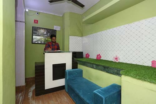 Hotel Oyo 9534 Brijwashi Residency