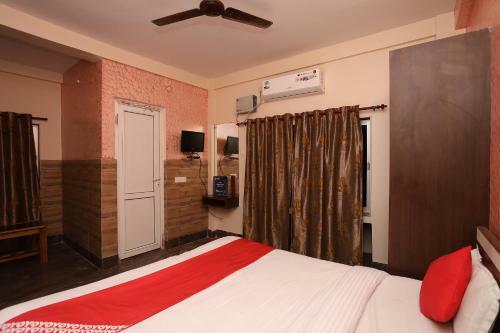 Hotel Oyo 8098 Livin Hub