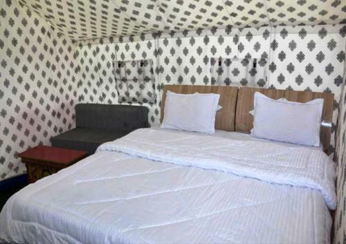Bed & Breakfast Tih Attic Camp Pangong