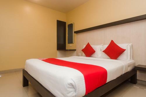 Oyo 22007 Hotel Kuber Hospitality