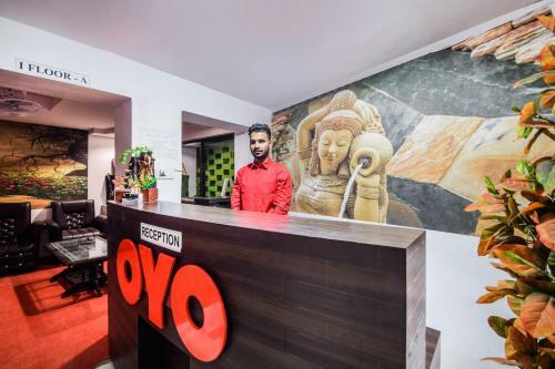 Oyo 23296 Hotel Quality Time