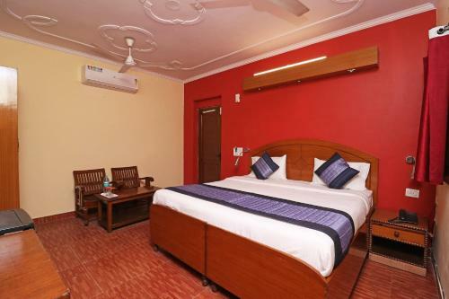 Hotel Oyo 10661 Dsr Classic
