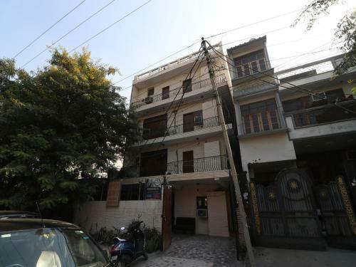 Hotel Oyo 10661 Dsr Classic