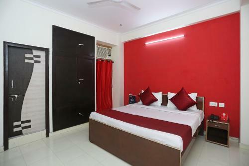 Hotel Oyo 9339 Terrene Empire