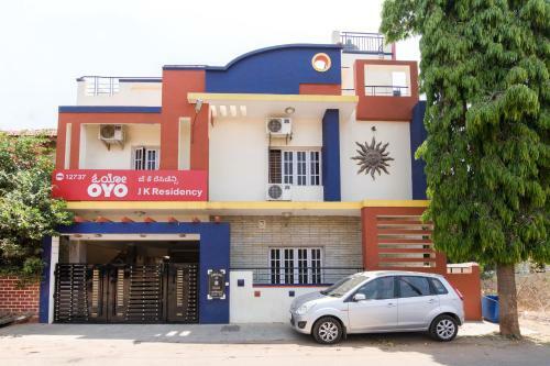 Hotel Oyo 12737 Jk Residency