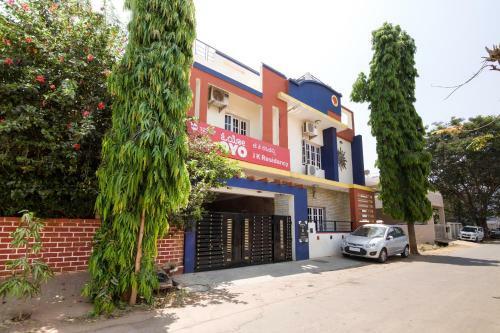 Hotel Oyo 12737 Jk Residency