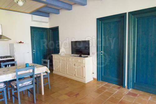 Casa Azzurra - Road To Sicily