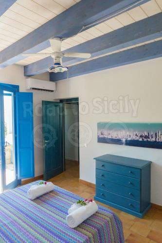 Casa Azzurra - Road To Sicily