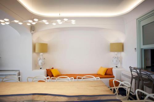 Sirenuse Villa Sleeps 8 Pool Air Con Wifi