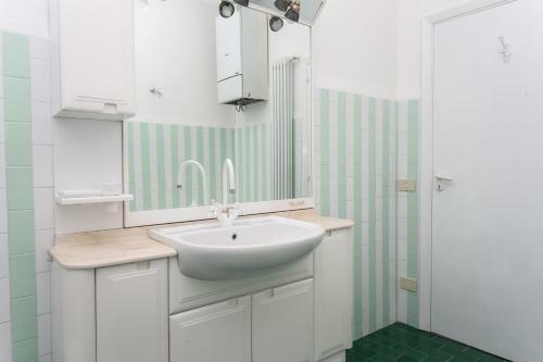 Apartamento N144 - Numana, Meraviglioso Quadrilocale A 100mt Dal Mare