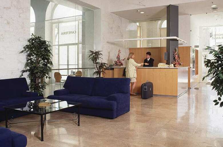 Hotel Catalonia Transit