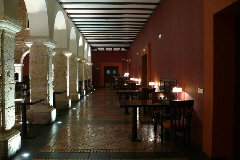 Hotel AC Palacio de Santa Ana By Marriott