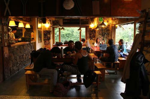 Hostel La Angostura