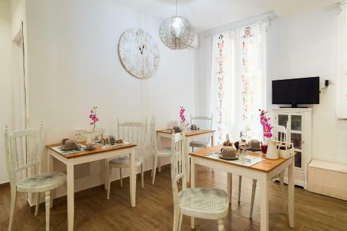 Hostal Dafni - Shabby Chic Guesthouse