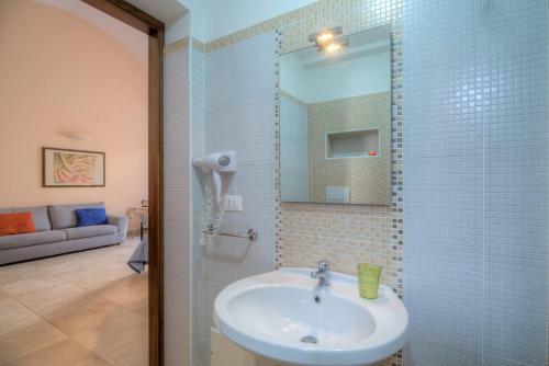 Bed & Breakfast Lu Caffa By Typney P45-47