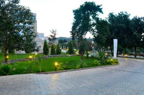 Grand Royal Swiss Hotel