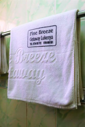 Hotel Pine Breeze Getaway Lukenya