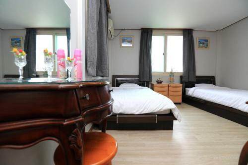 Hostal Ophir House