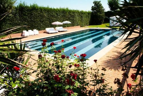 Bastia Villa Sleeps 9 Pool Wifi T737706