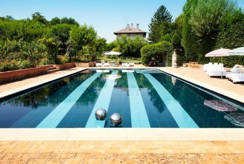 Bastia Villa Sleeps 9 Pool Wifi T737706